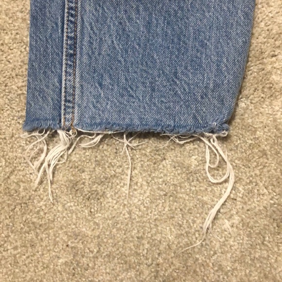 ripped mom jeans - Picture 4 of 5